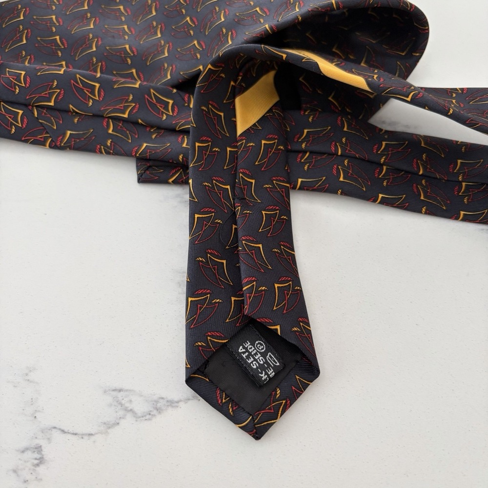 Salvatore Ferragamo Geometric Silk Tie Red Gold Black Made in Italy - Picture 4 of 5